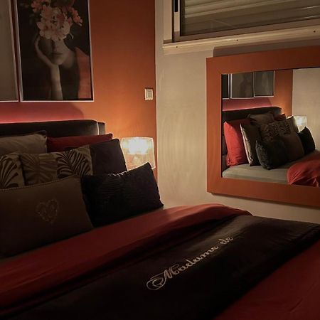 Апартаменты Bienvenue Chez Maxime Сен-Дени Экстерьер фото